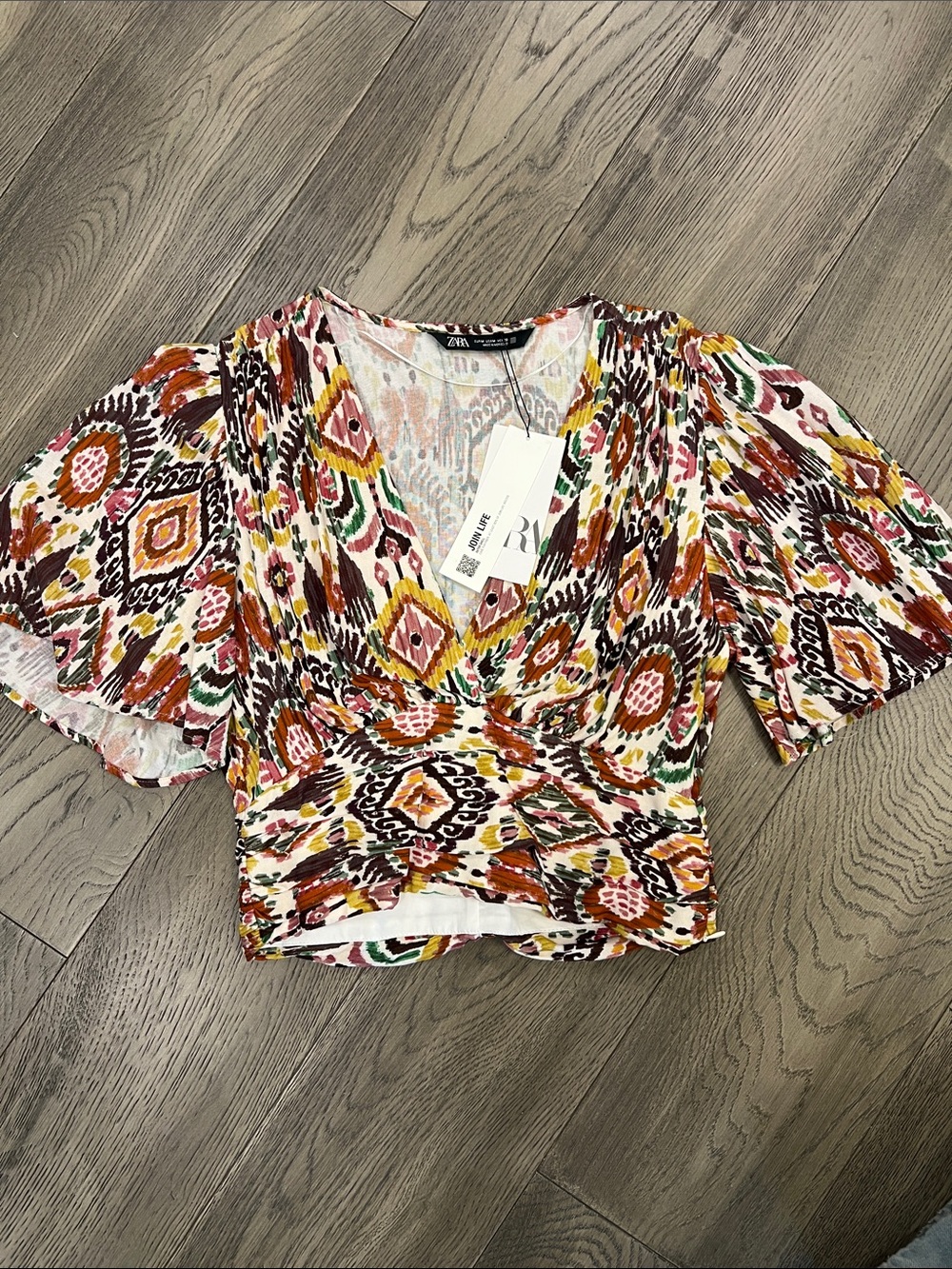 Zara Multicolor Geometric V-Neck Crop Top